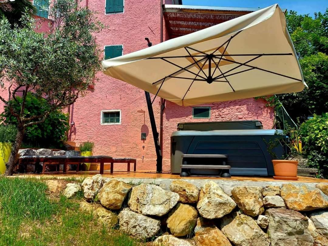 La Casa Rosa di Segusino  Villa Sequsino Bagian luar foto