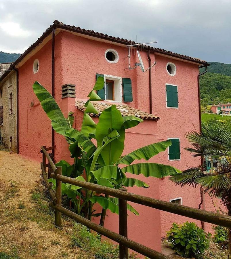 La Casa Rosa di Segusino  Villa Sequsino Bagian luar foto